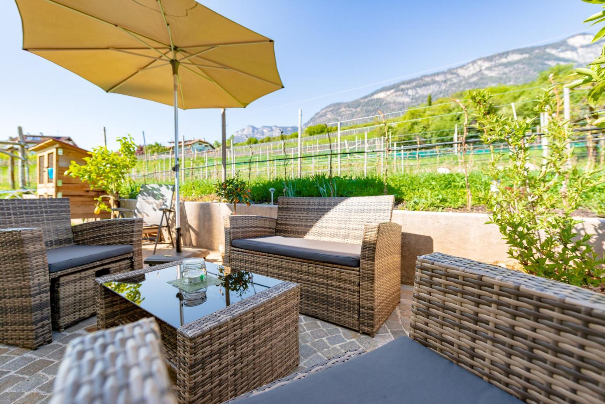 Gfillhof Ferienwohnung 3 Eppan an der Weinstraße Buitenkant foto